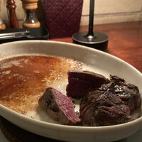 カルネジーオ イースト - 