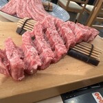 焼肉 大尚山 - 芸術です！