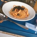 POLI KALA - イカとほうれん草のトマトスパゲッティ