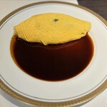 洋食 つばき - ビーフオムライス