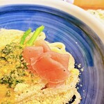 Furusato Udon - 具材は、生ハムとアスパラと粉チーズ
                      完全に、イタリアン的な感じ