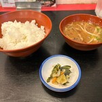 Matsumoto No Rairai Ken - 定食のライス・トン汁・お漬物
