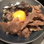 黒豚あじと - すき焼きトリュフ卵かけご飯