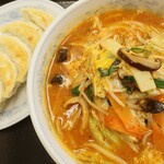Gyouzano Manshuu - 旨辛菜麺1.5玉と焼餃子