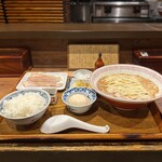 炭火焼濃厚中華そば 奥倫道 - 