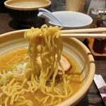 らーめん 福籠 - 麺リフトアップ