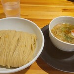 麺や 清流 - 来ました