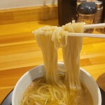 麺や 清流 - つけ汁に
