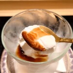 日本料理 柳燕 - 青森のカシスミルクアイス