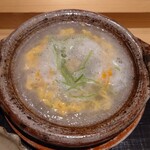 日本料理 柳燕 - 淡路の玉葱と天草の鱧の土鍋仕立