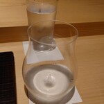 Nihon Ryouri Ryuuen - 宮城 飛龍 純米大吟醸と富士ミネラルウォーター