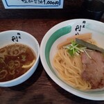 自家製麺 麺屋 利八 - 料理写真:つけ麺