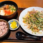 Shimanu Kaji - ゴーヤチャンプルとミニ沖縄そば定食