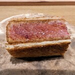 奥 - まぐろレアカツサンド