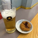 Nomidokoro Tabedokoro Tabi - 生ビール350円、メンチカツ150円