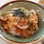 K - 地元の玉子を使った親子丼