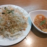 多国籍料理 ラコックア - 山盛りキャベツ