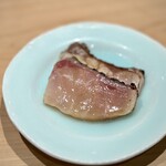 匠 進吾 - この黒ムツ、脂乗りが良くて美味〜♪
      最後に、握りで追加しようと思っていましたが、腹パンで断念(^^)
      次回のお楽しみに。