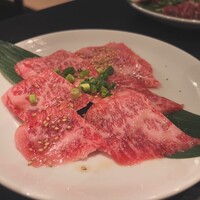 老舗精肉店直送 千種焼肉 飛騨牛の奴隷 千種店 - 