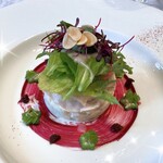 シャトー　ラ・パルム・ドール - ◉ はじまりの一皿
      　伊勢鶏ささみと生ハム
      　　☘️ビーツの色鮮やかなソースが
      　　　素敵でした！