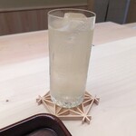 辻布紗 - 私は檸檬炭酸。甘みと檸檬の香織と酸味のバランスが抜群！