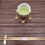 辻布紗 - 柳桜園茶舗の水出しのお茶　まろみと甘みを感じる一杯