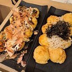 タコ鉄 - 左:定番　右:しょうゆ