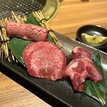 Nakameguro Yakiniku Tougyuumon - ・牛タン3種食べ比べ