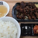 Gyuukaku Yakiniku Shokudou - 熟成カルビ焼き定食（肉２倍ご飯大）