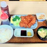 キッチンあだち - チキンカツ定食　￥1400