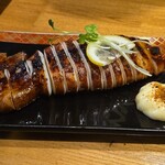 KUMA HACHI - イカの丸焼き(タレ)(*‘ω‘ *)