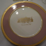 綱町三井倶楽部