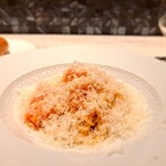 RISTORANTE la primula  - ⚫フルーツトマトとパルミジャーノの自家製タリオリーニ