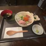 Hakata Okunodou - 海鮮まかない丼850円