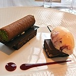 ラ メゾン ドゥ グラシアニ - ナッツいっぱいのムースショコラとシュガレット