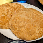 Indian Street Food & Bar GOND - プーリだよ