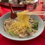 南海飯店 - ワンタン麺の麺