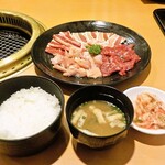焼肉ウエスト - 料理写真: