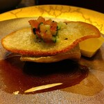 和食居酒屋　旬門 - いさきの塩焼きラビゴットソースバケット添え