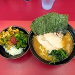 横浜ラーメン 相馬家 - 家系味噌＋無料ライス