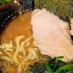 横浜ラーメン 相馬家 - アップ