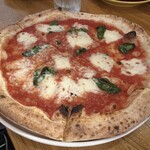 pizza & pasta PECORA - シンプルイズベスト「マルゲリータ」
