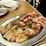 Oosaka Yakiniku Horumon Futago - 