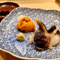 江戸前 鮨 服部 - トリ貝、白エビ、雲丹
