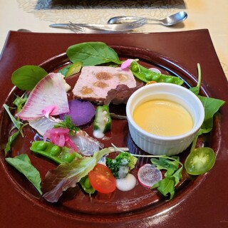 ブラセリー ナ・ウボン_1