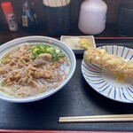 Teuchi Udon Shimizuya - 肉うどん(小熱)、ちくわ、薬味