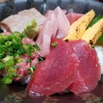 Sakana To Sumibi San Kaisen - オールスター丼。