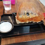 味楽 - ど〜ん！大きな羽根が付いた餃子！