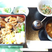おもてなしとりよし 西新宿店 - 鶏照り焼き重御膳\1,050