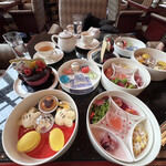 ハイピリオン・ラウンジ - 2人分は壮観でした